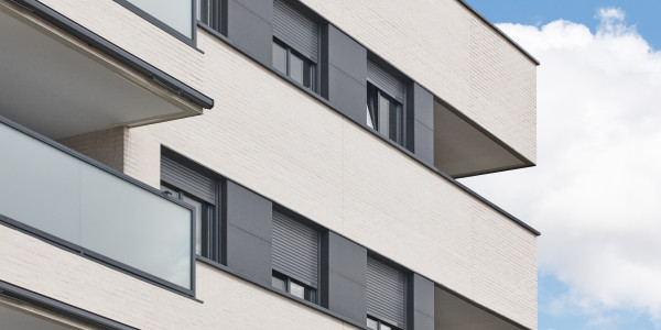 Carpintería Metálica de Aluminio / PVC en Terrassa · Aislamiento Térmico y Acústico
