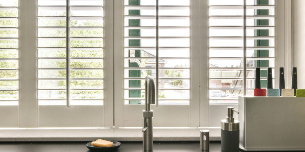Puertas y Ventanas de Aluminio / PVC a medida en Terrassa · Contraventanas de Aluminio y Persianas