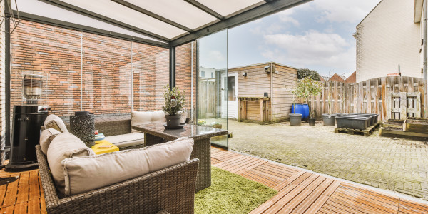 Puertas y Ventanas de Aluminio / PVC a medida en Terrassa · Cortinas de Cristal