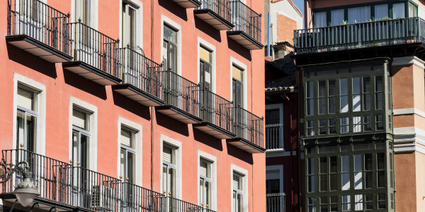 Puertas y Ventanas Insonorizadas de Aluminio / PVC en Terrassa · Aislamientos Acústicos